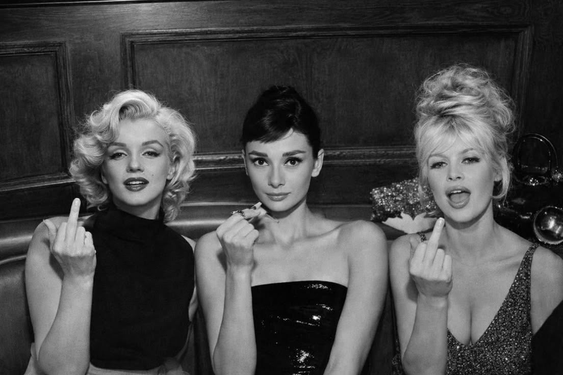 1. The Importance of Fashion in Modern Life